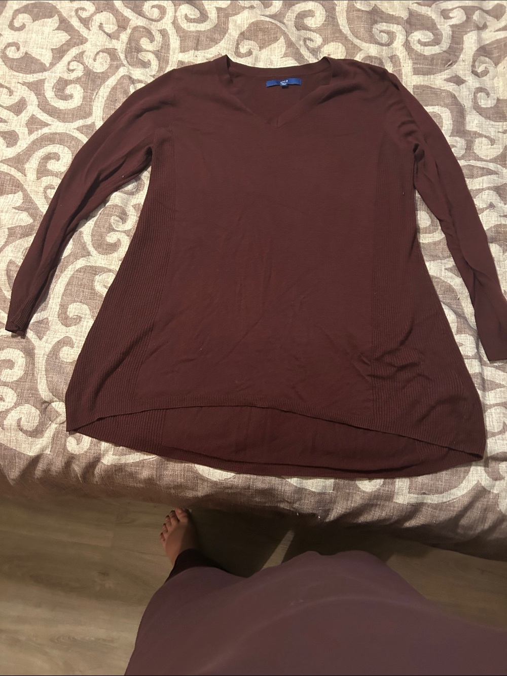 Apt. 9 Women's V-Neck Long Sleeve Tunic - Burgundy